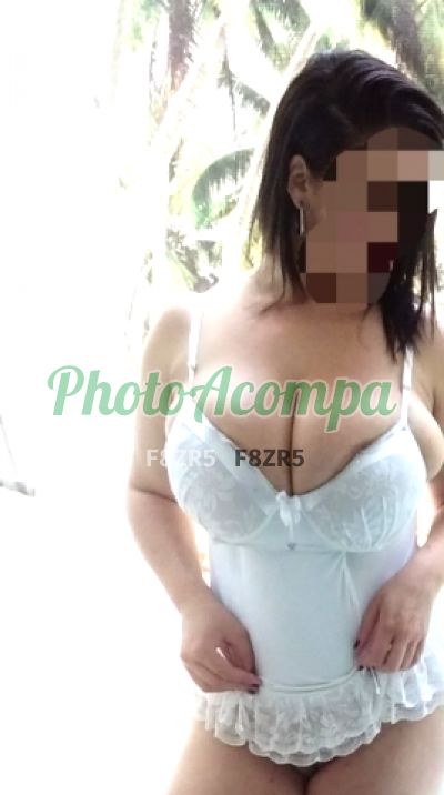 Mia Maddox, escort em São Paulo