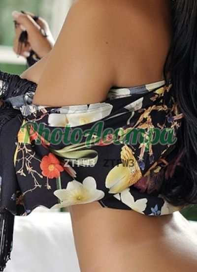 leticía rockenbach uma bela morena de corpo natural - serviço de sexo em Gravataí