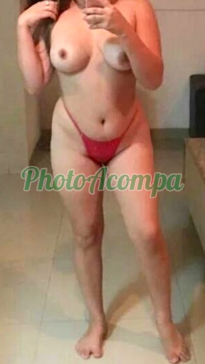 Flora Ferrari, Acompanhante em Volta Redonda