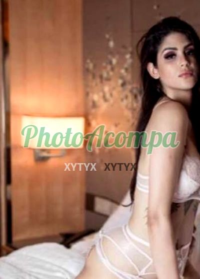 Livia Paige, garota de programa em Copacabana (RJ)