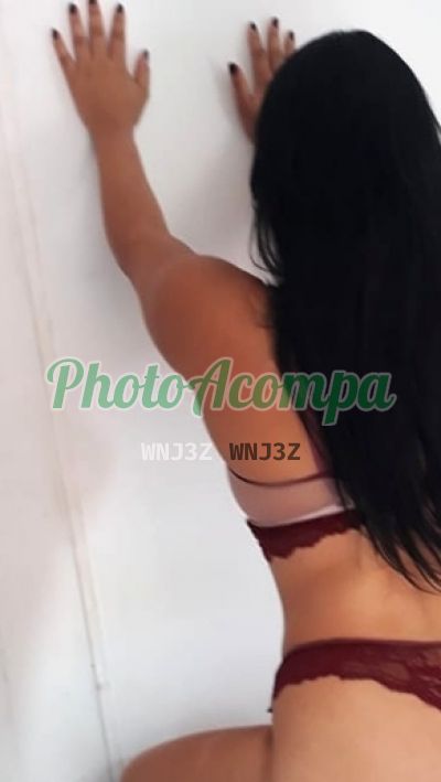 Evelin, garota de programa em Núcleo Bandeirante