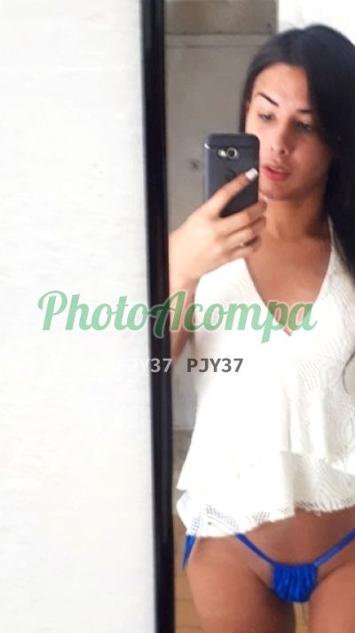 Júlia, travesti em Santos