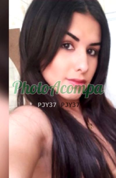 Júlia, travesti em Santos