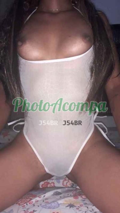 Renata, garota de programa no Asa Norte (Brasília / DF)