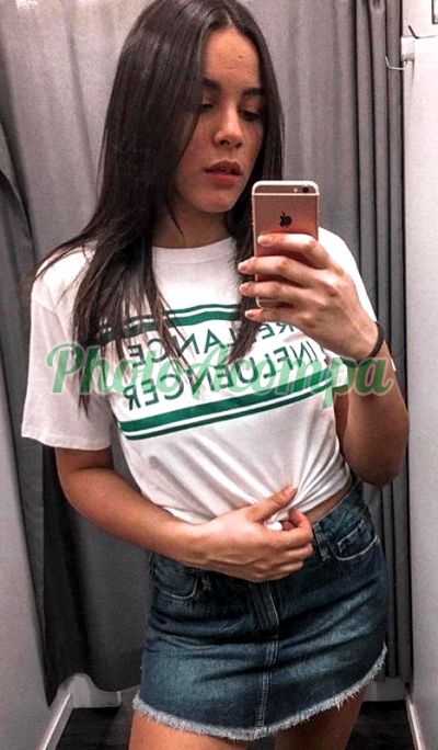 Cléo, garota de programa em Copacabana (RJ)