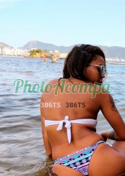 Débora, garota de programa em Niterói