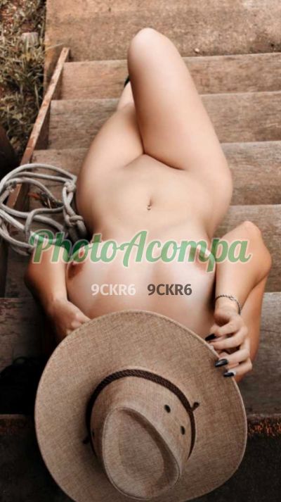 Carol Ferraz, escort em Curitiba