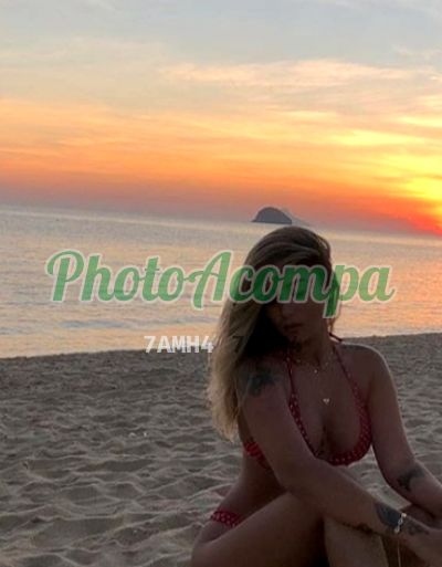 Maria, garota de programa em Copacabana (RJ)