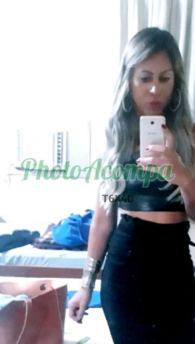 Letícia Marley, travesti na Lapa (RJ)