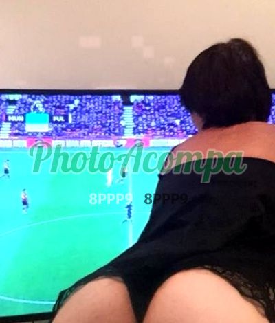 Tiana Putona, travesti na Zona Sul (RJ)