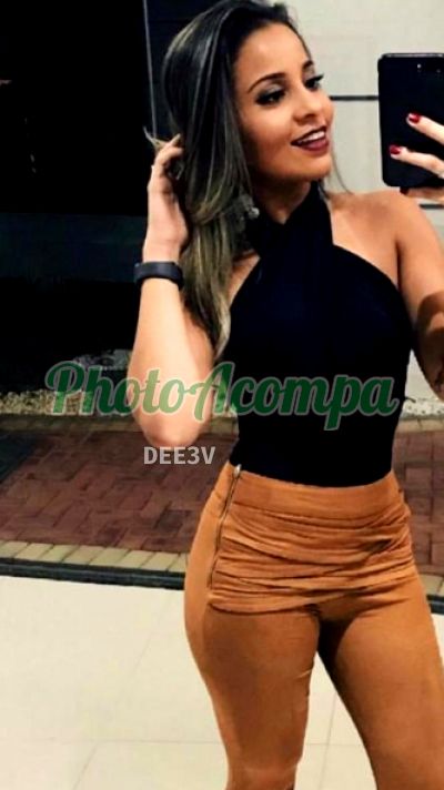 Luna, garota de programa em Copacabana (RJ)