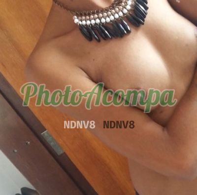 Aline Bombom, garota de programa em Curitiba