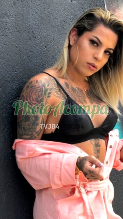 Adrielly Bolina, travesti em São Paulo