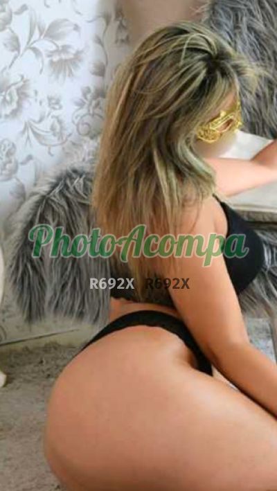 Carolina, acompanhante em Recife