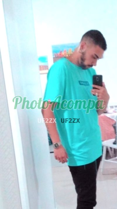 Guilherme Moura, travesti em Copacabana (RJ)