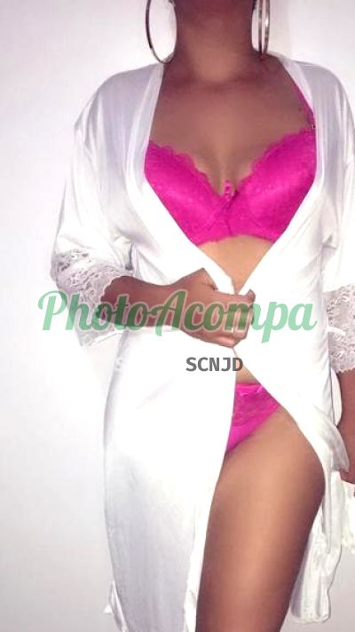 Amanda, garota de programa em Brasília