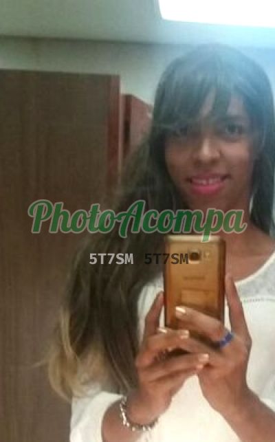 Letícia, travesti na Zona Sul (SP)
