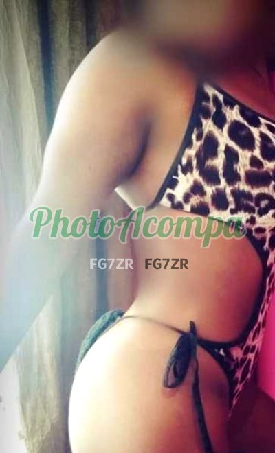 Pyettra, garota de programa em Santos