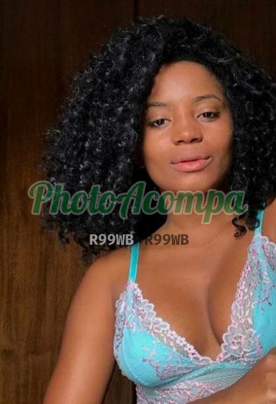 Mia, garota de programa em Copacabana (RJ)