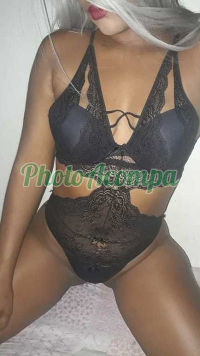 Letícia, acompanhante em Niterói