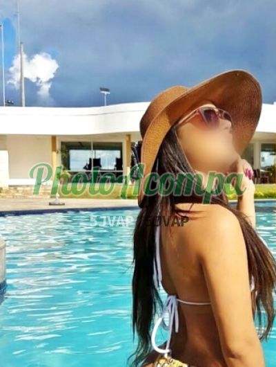 Karol, garota de programa na Barra da Tijuca (RJ)
