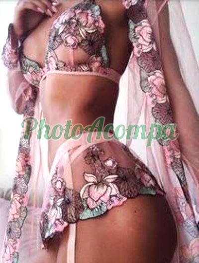 Jade Saleh, escort em São Paulo