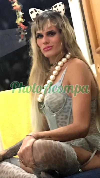 Tiana, travesti na Zona Sul (RJ)