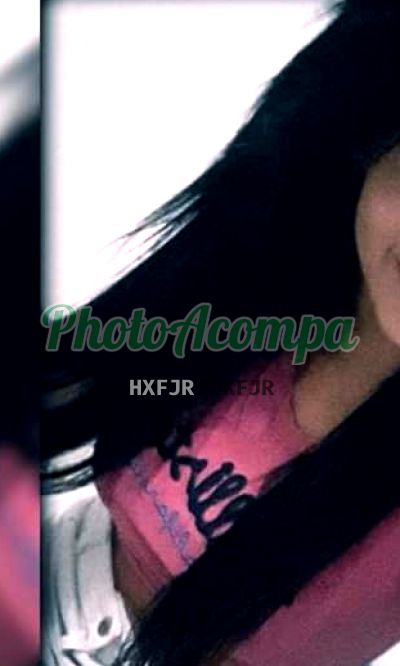 Bruninha, travesti no Recreio dos Bandeirantes (RJ)