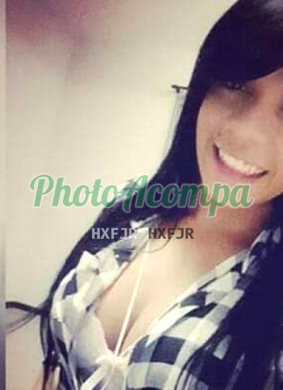 Bruninha, transex no Recreio dos Bandeirantes (RJ)