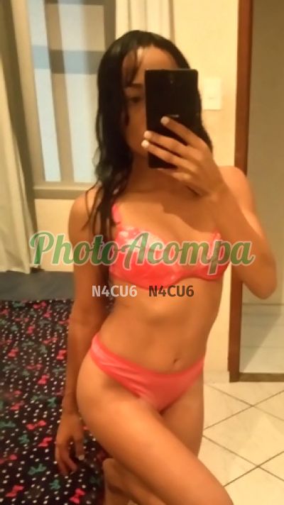 Júlia, acompanhante em Vila Velha