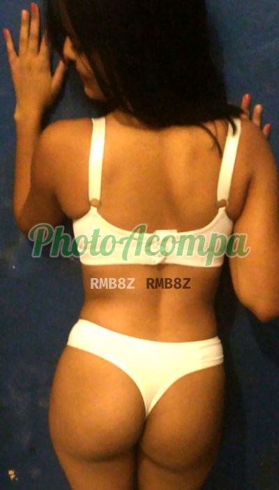 Carolina, escort no Guarujá