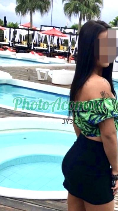 Carla, acompanhante no Recreio dos Bandeirantes (RJ)