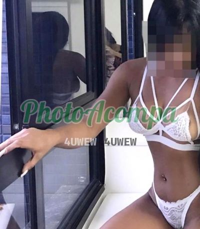 Júlia Lutenberg, acompanhante em Salvador