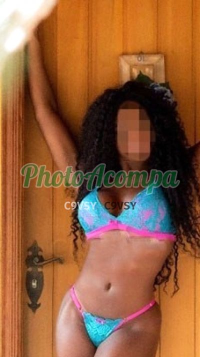 Tate, garota de programa em Taguatinga