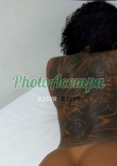 Suelen, garota de programa em Copacabana (RJ)