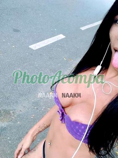 Ninfeta Pirocuda, travesti na Aclimação (SP)