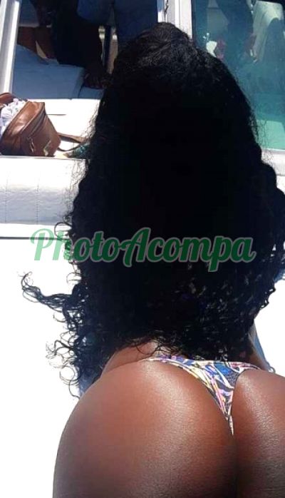 Andreia, garota de programa no Recreio dos Bandeirantes (RJ)
