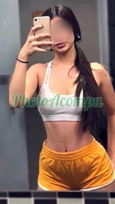 Clara, garota de programa em Niterói