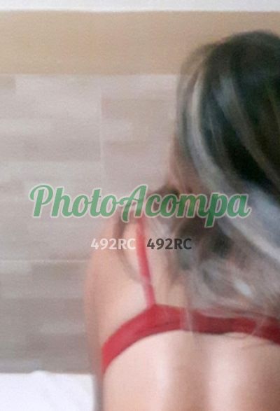 Flávia, garota de programa em Santos