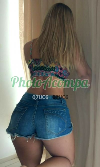Manuela, acompanhante em Salvador