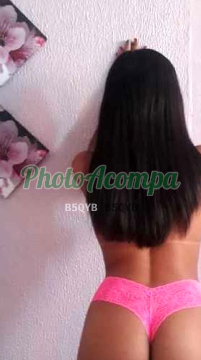 Larissa, escort em Taguatinga