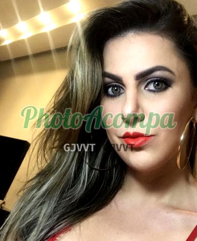 Lúcia, garota de programa em Copacabana (RJ)