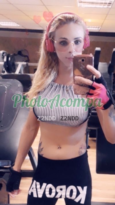 Barbie, transex no Centro (RJ)