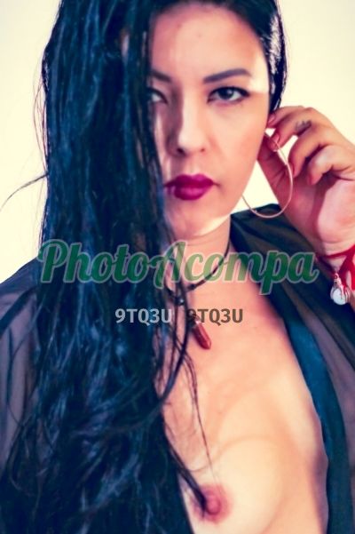 Carlinha, escort no Guarujá