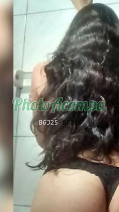 Júlia, escort em Curitiba