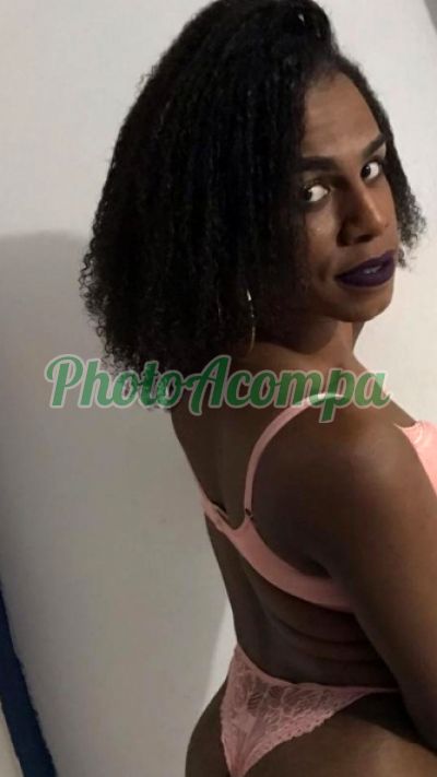 Mikaella, trans no Rio de Janeiro