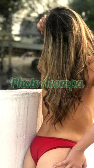 Júlia, garota de programa em Ibiúna