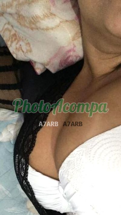 Flor, escort em Itajaí