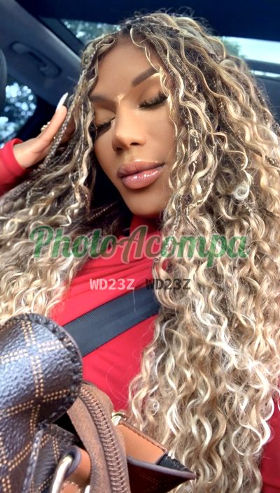 Adria Knowles, trans em São Paulo