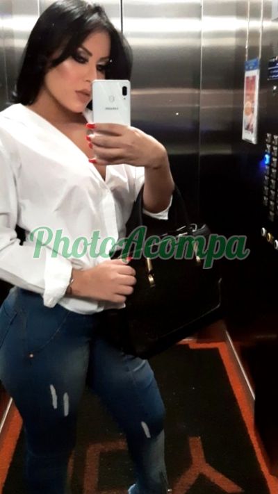 Renata Sampaio, acompanhante em São Paulo